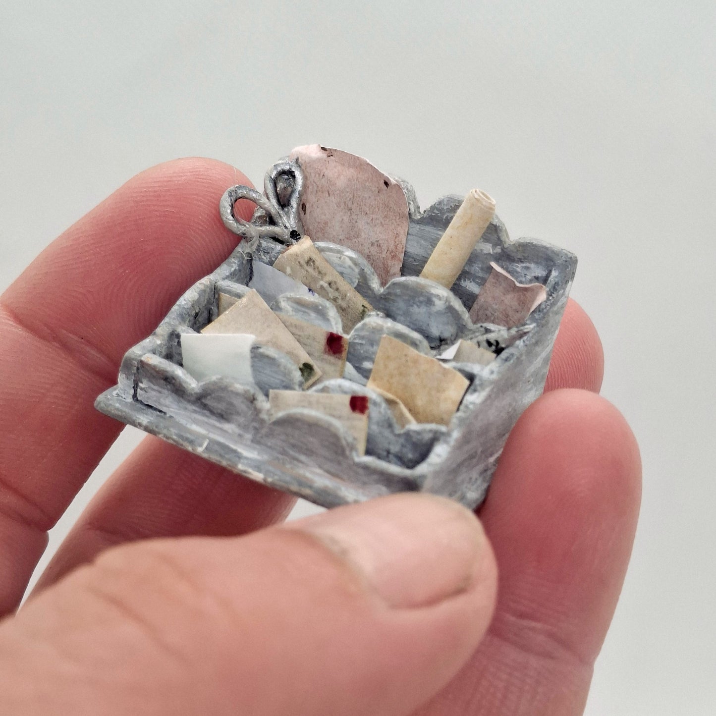 Letter Holder