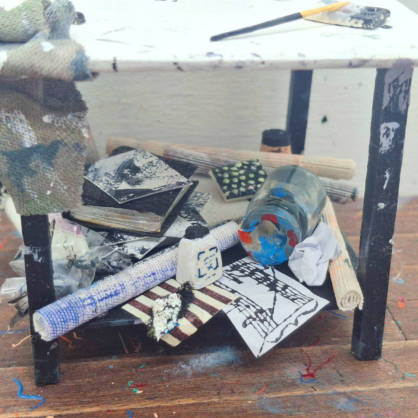 Monochrome Artists Square Table
