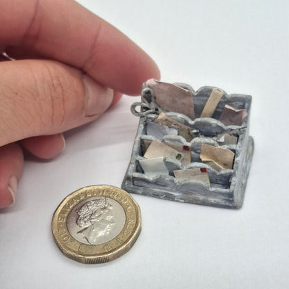 Letter Holder