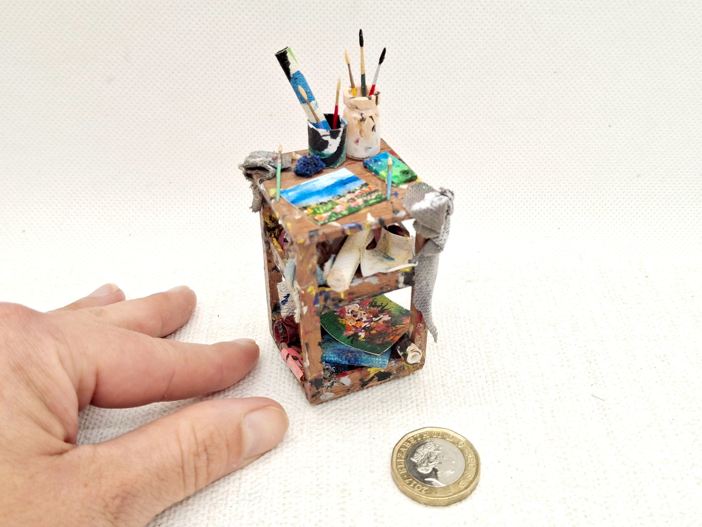 Small Artists Table