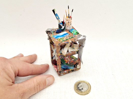 Small Artists Table