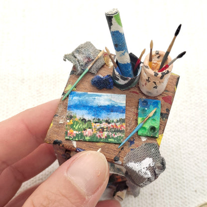 Small Artists Table